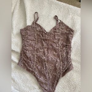 M/L body suit